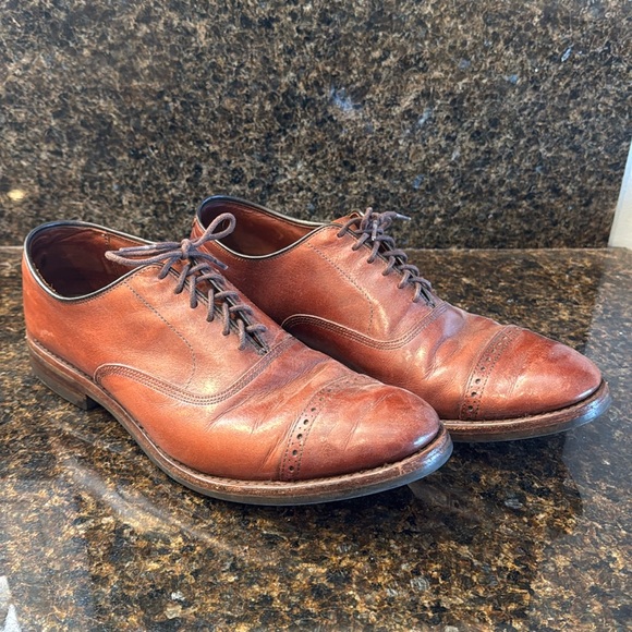 Allen Edmond Fifth Avenue Cap-Toe Oxford Dress Shoe with Dainite Sole
